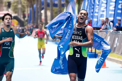 triatlo:-manoel-messias-e-bicampeao-da-etapa-da-copa-do-mundo-no-chile