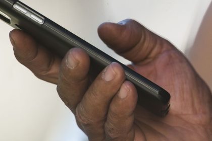 policia-de-sp-faz-operacao-contra-receptacao-de-celulares-roubados