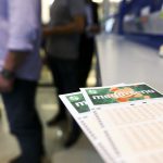 mega-sena-acumula-novamente-e-premio-principal-vai-para-r$-55-milhoes