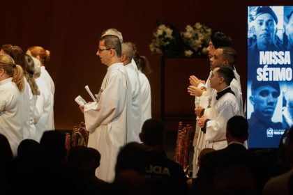 missa-de-7o-dia-homenageia-policiais-mortos-em-operacao-no-rio