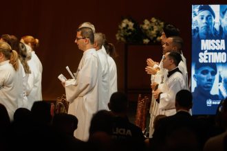 missa-de-7o-dia-homenageia-policiais-mortos-em-operacao-no-rio
