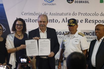 bndes,-marinha-e-cemaden-fecham-acordo-para-resposta-a-desastres