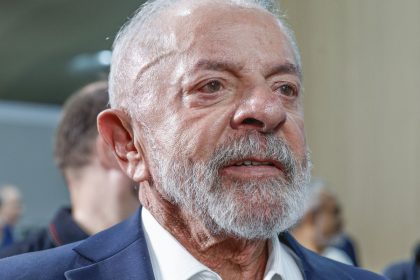 lula-presta-solidariedade-a-familias-de-vitimas-de-tornado-no-parana