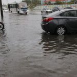 frente-fria-derruba-arvores-e-causa-alagamentos-no-rio-de-janeiro