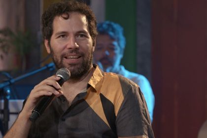 tv-brasil-exibe-tributo-a-paulinho-da-viola-no-samba-da-gamboa