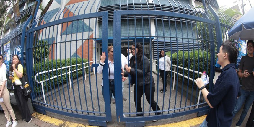 enem-2025:-portoes-sao-fechados-em-todo-o-brasil