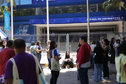 estudantes-chegam-cedo-para-o-enem-e-relatam-superacao-e-confianca