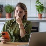 “deathbots”:-testamos-os-robos-de-ia-que-permitem-“conversar-com-os-mortos”