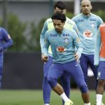 com-equipe-completa,-ancelotti-comanda-atividade-em-londres