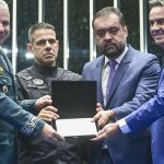 congresso-homenageia-policiais-mortos-durante-a-operacao-contencao