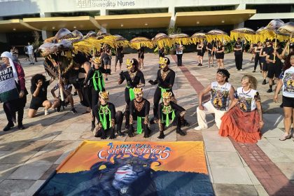 ato-na-ufpa-enterra-simbolicamente-combustiveis-fosseis