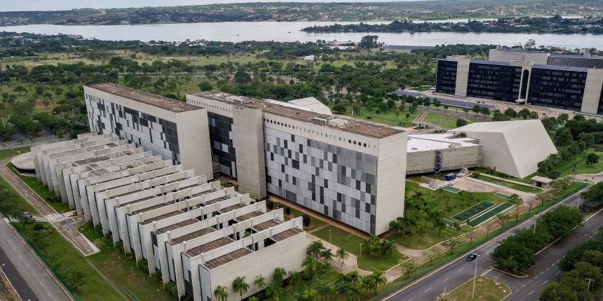 stj-proibe-forcas-armadas-de-afastar-militares-por-transicao-de-genero