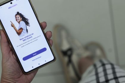 participantes-do-enem-podem-estudar-por-aplicativo-do-mec