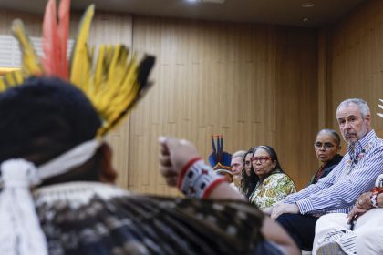 apos-protesto,-indigenas-munduruku-sao-recebidos-por-presidente-da-cop