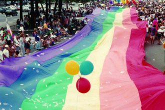 ha-30-anos,-marcha-no-rio-inaugurava-paradas-do-orgulho-lgbt-no-brasil