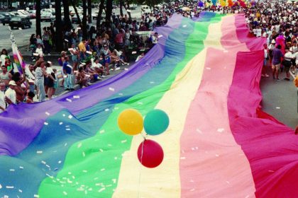 ha-30-anos,-marcha-no-rio-inaugurava-paradas-do-orgulho-lgbt-no-brasil