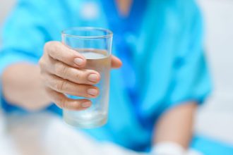 por-que-jejuar-nao-vai-“limpar”-seu-corpo,-nem-ajudar-a-vencer-o-cancer