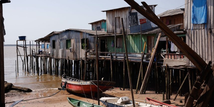 cop30:-vila-da-barca,-em-belem,-expoe-desafios-da-justica-climatica