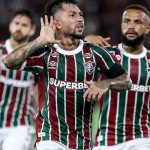 em-um-classico-movimento,-fluminense-derrota-flamengo-no-maracana