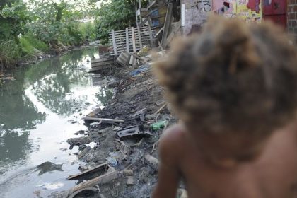 unicef:-mais-de-400-milhoes-de-criancas-vivem-em-privacao-severa