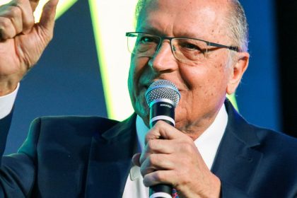 tarifaco-continua-a-afetar-22%-das-exportacoes,-diz-alckmin