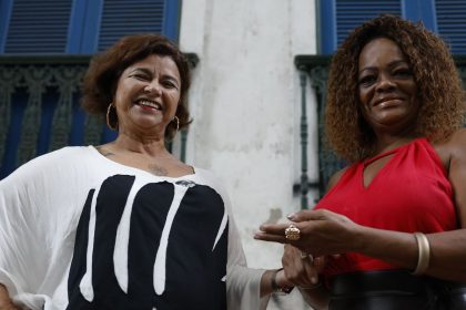 maior-roda-de-samba-homenageia-d.-ivone-lara-e-nilze-carvalho,-no-rio