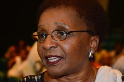 com-lentes-e-voz,-mostra-revisita-trajetoria-de-luiza-bairros