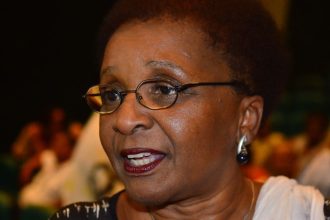 com-lentes-e-voz,-mostra-revisita-trajetoria-de-luiza-bairros