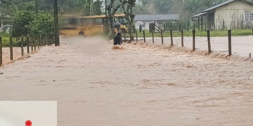 temporais-atingem-norte-de-santa-catarina-e-provocam-alagamentos