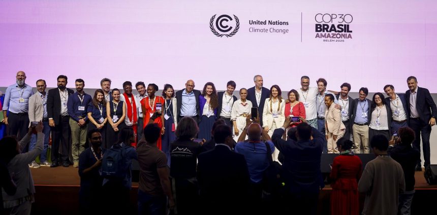 ‘o-imperio-a-porta-da-floresta’:-a-visao-de-um-ecologista-veterano-sobre-os-resultados-da-cop-30