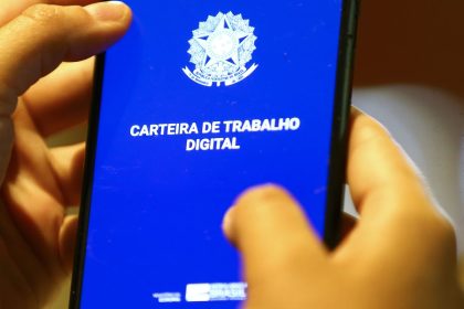 taxa-de-desemprego-cai-para-5,4%,-a-menor-desde-2012