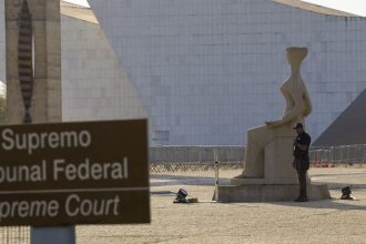 defesa-de-bolsonaro-entra-com-novo-recurso-no-stf-contra-condenacao