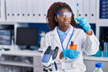 jovens-negros-chegam-a-universidade,-mas-nao-ao-mercado-de-trabalho