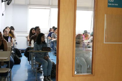 fuvest-divulga-lista-de-aprovados-e-locais-de-provas-para-2a-fase