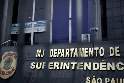 pf-faz-operacao-contra-ataques-ciberneticos-a-deputados-federais