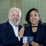 carteira-docente-e-documento-que-valoriza-profissao,-diz-professora