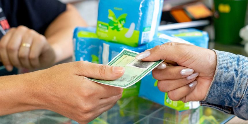 beneficiarias-recebem-mensagens-sobre-retirada-de-absorventes-no-sus