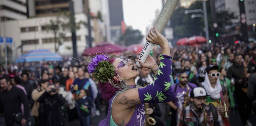 personalidade-curiosa-pode-ser-o-principal-fator-para-o-uso-recreativo-de-cannabis