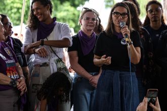 ministras-exaltam-luta-das-mulheres-em-ato-contra-o-feminicidio