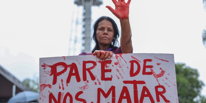 em-brasilia,-mulheres-denunciam-feminicidios-e-a-omissao-do-estado