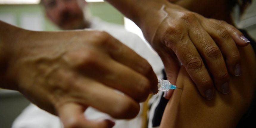 vacinacao-reduz-internacoes-por-doencas-causadas-pelo-hpv,-diz-estudo