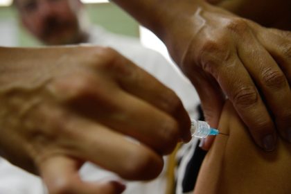 vacinacao-reduz-internacoes-por-doencas-causadas-pelo-hpv,-diz-estudo