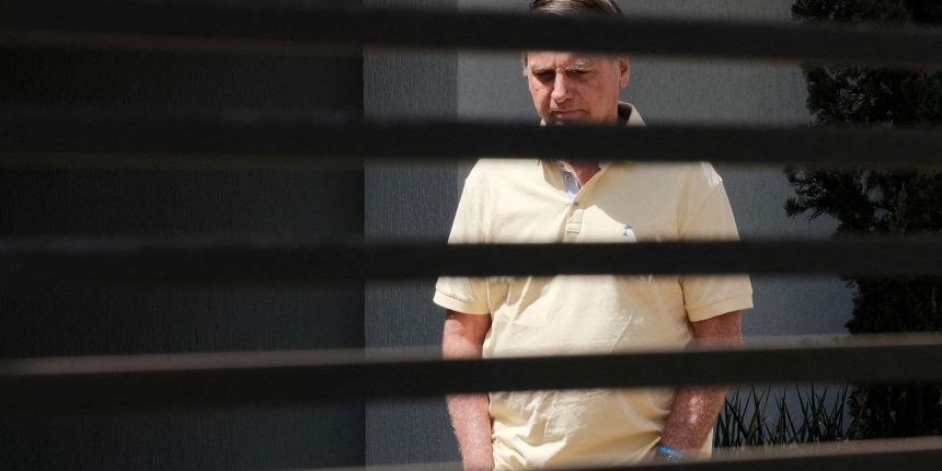 defesa-pede-autorizacao-para-bolsonaro-deixar-prisao-e-fazer-cirurgia