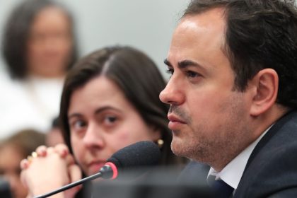 camara-decide-suspender-glauber-braga-por-6-meses