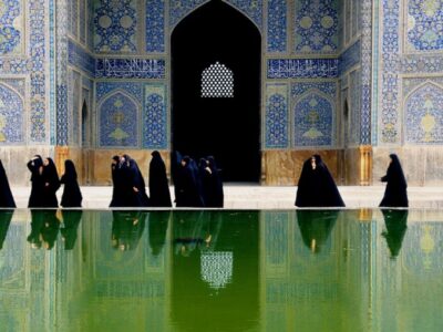 seja-obrigatorio-ou-proibido,-mulheres-perdem-no-debate-sobre-o-hijab