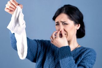 microbiologista-explica-porque-nao-e-uma-boa-ideia-usar-o-mesmo-par-de-meias-mais-de-uma-vez