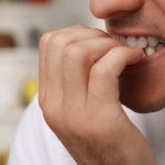 quando-a-mente-alerta-para-o-perigo:-roer-unhas,-procrastinar-e-outras-formas-de-autossabotagem