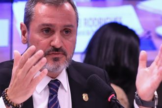 diretor-diz-que-pf-nao-mede-“estatura-politica”-ao-investigar-emendas