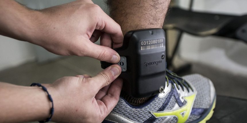 audiencia-de-custodia-virtual-reduz-garantia-de-direitos,-diz-estudo