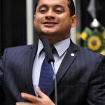 pf-aponta-senador-como-‘sustentaculo-politico’-de-esquema-no-inss